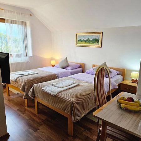 Rooms Vukša Donji Lapac 外观 照片
