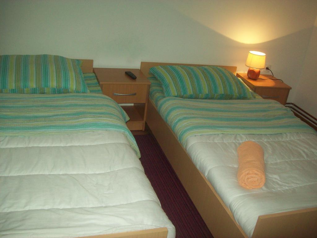 Rooms Vukša Donji Lapac 客房 照片